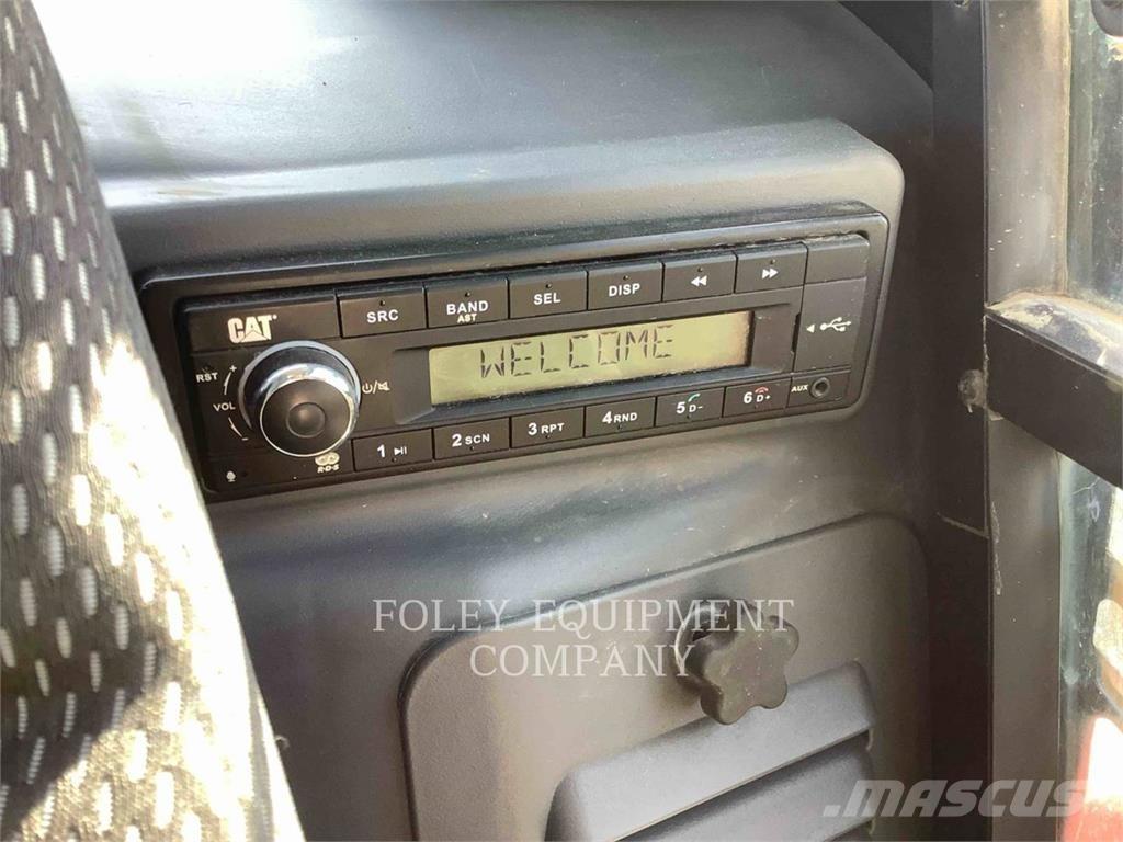 CAT 259D3  스키드로더