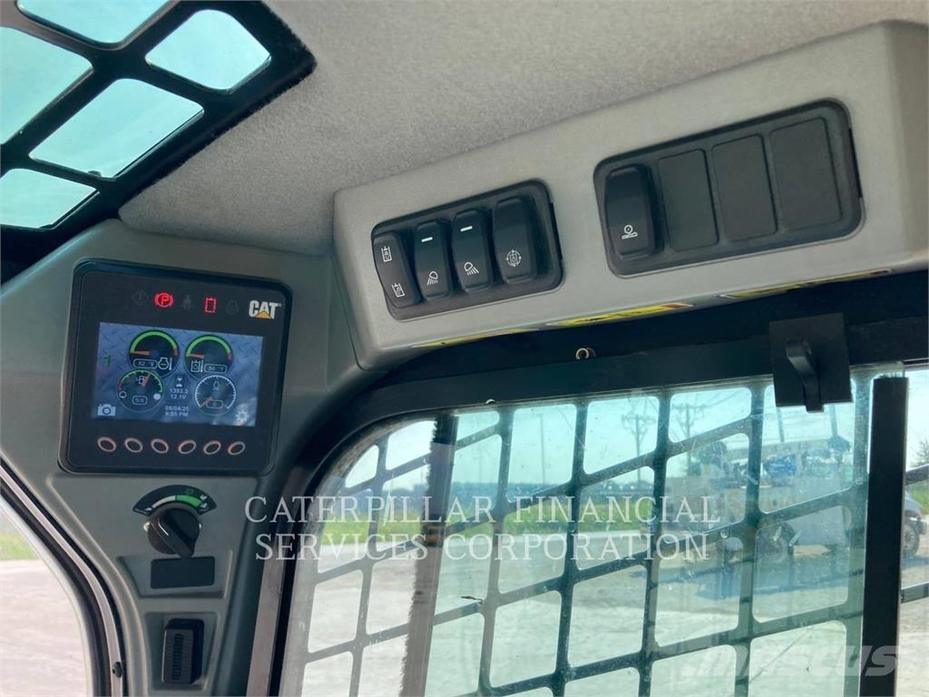 CAT 259D3 궤도식 로우더