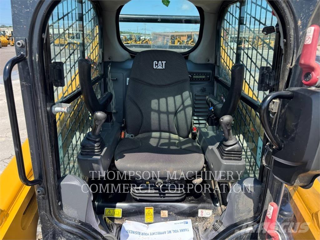 CAT 259D3 궤도식 로우더