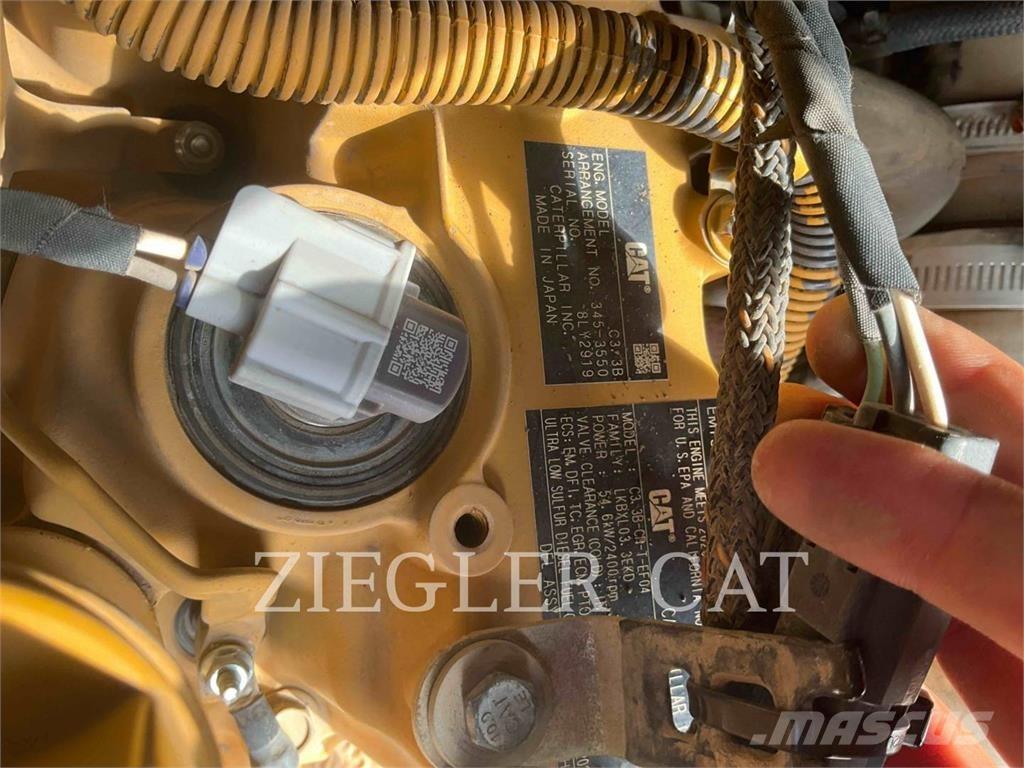 CAT 259D3 궤도식 로우더