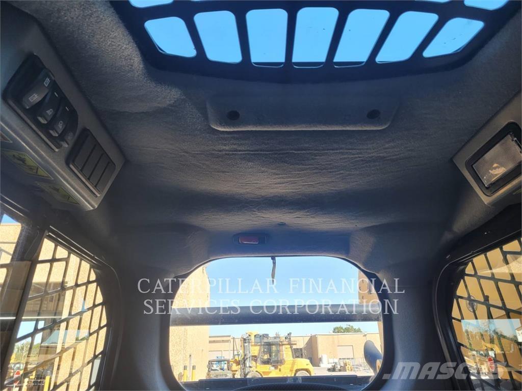 CAT 259D3 궤도식 로우더