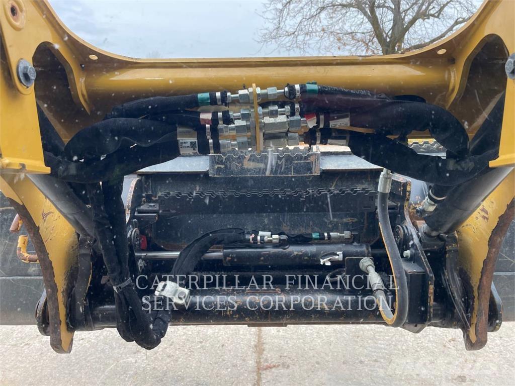 CAT 259D3 궤도식 로우더