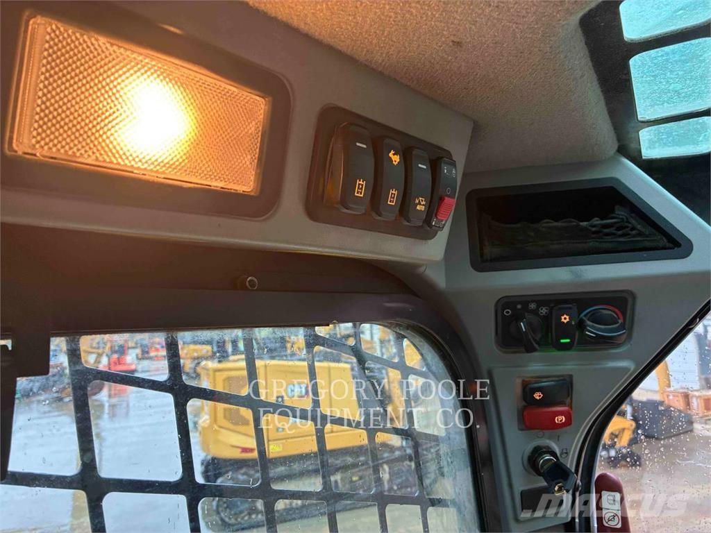 CAT 259D3 궤도식 로우더