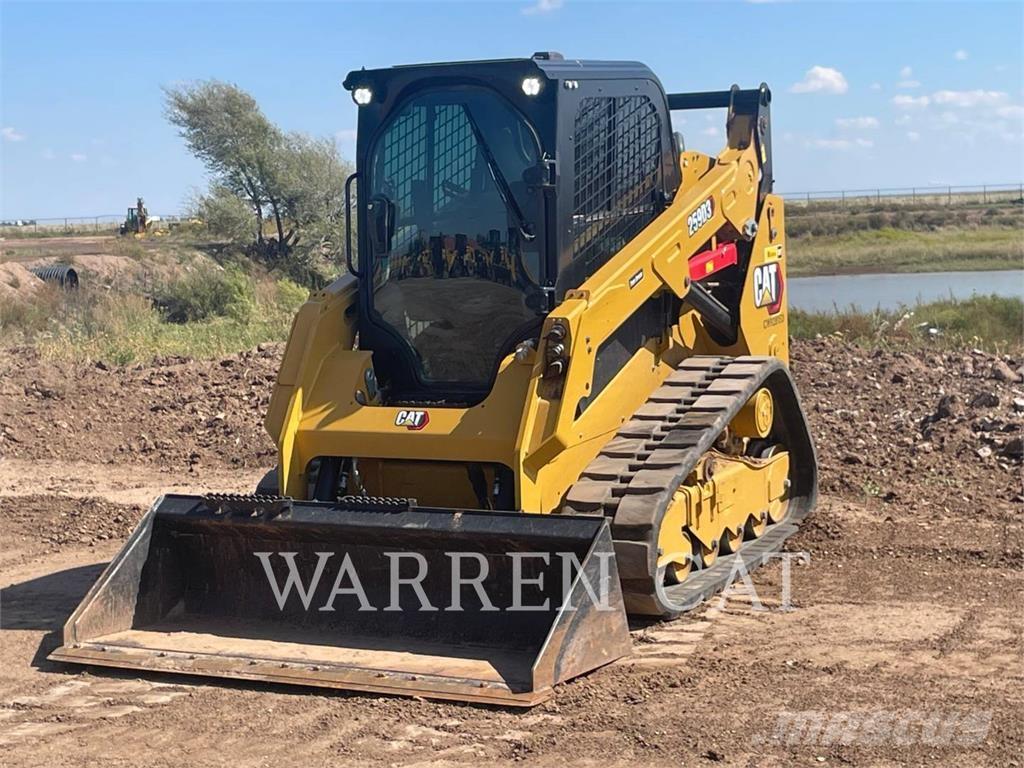 CAT 259D3 C3H2 궤도식 로우더