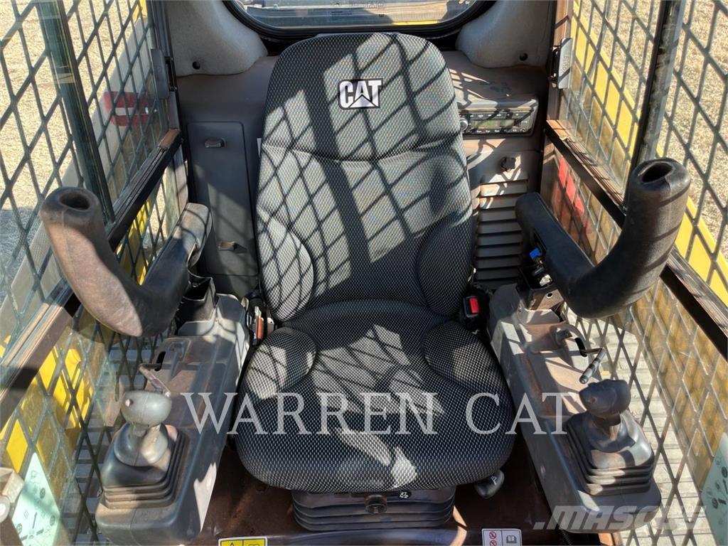 CAT 259D3 C3H2 궤도식 로우더