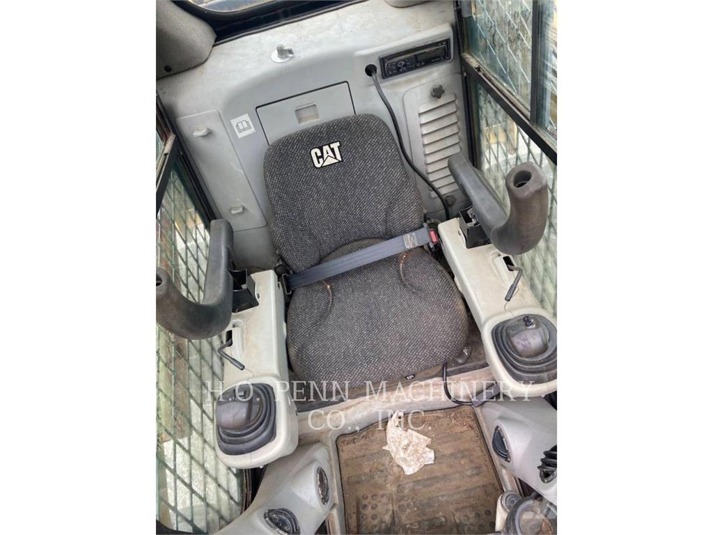 CAT 262 C  스키드로더