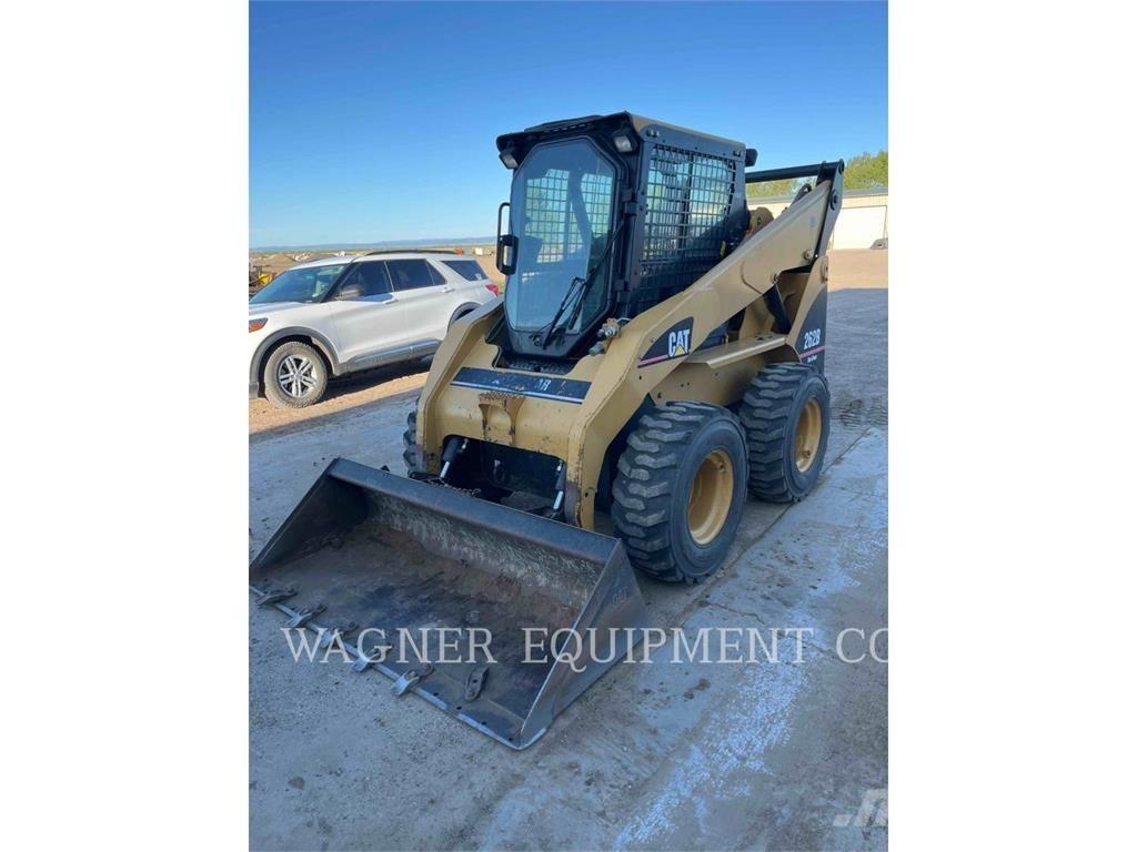 CAT 262B  스키드로더