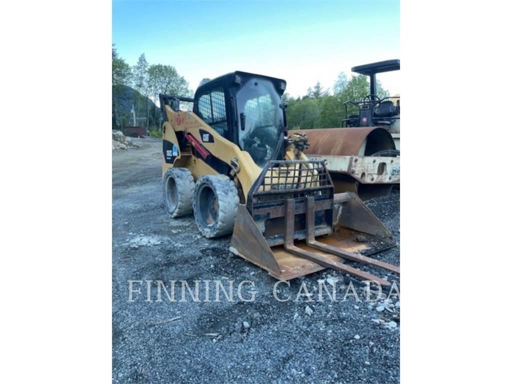 CAT 262C  스키드로더