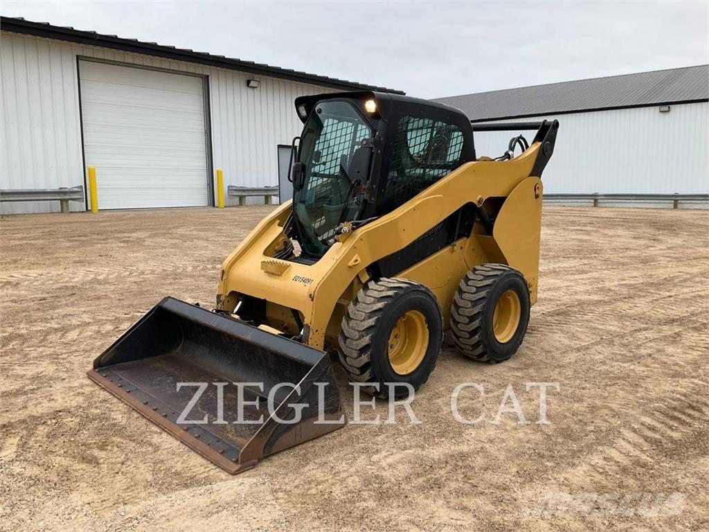 CAT 262C  스키드로더