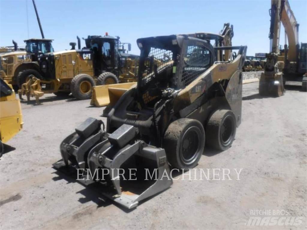 CAT 262C XPS  스키드로더
