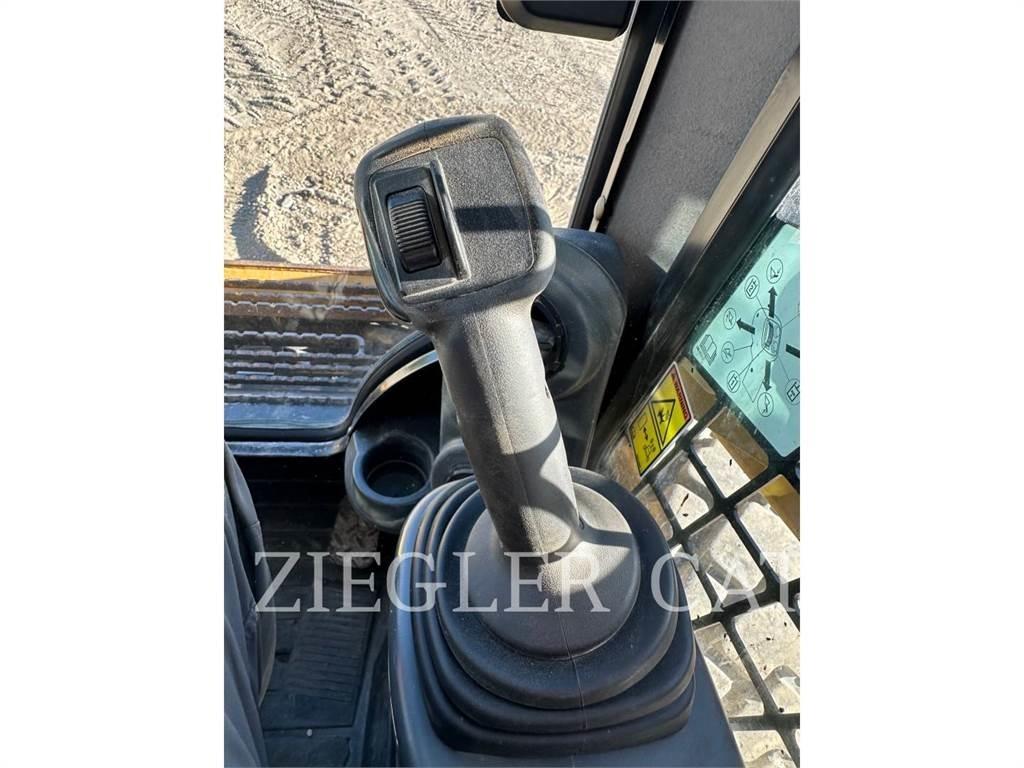 CAT 262D  스키드로더