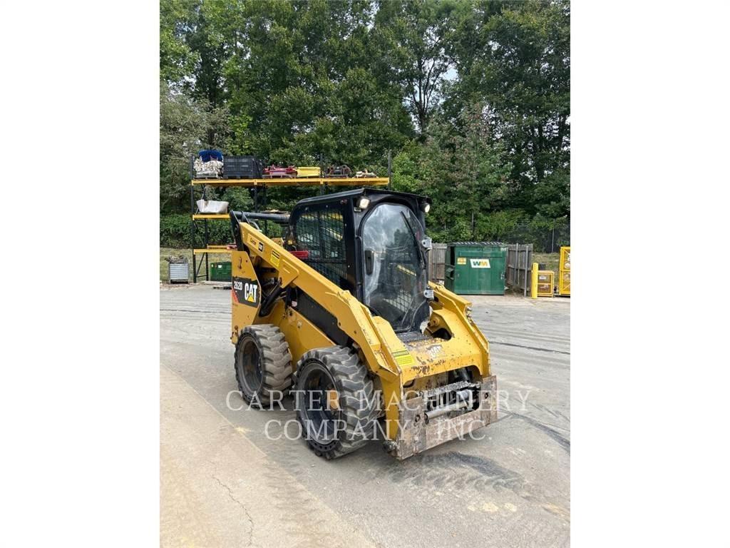 CAT 262D  스키드로더