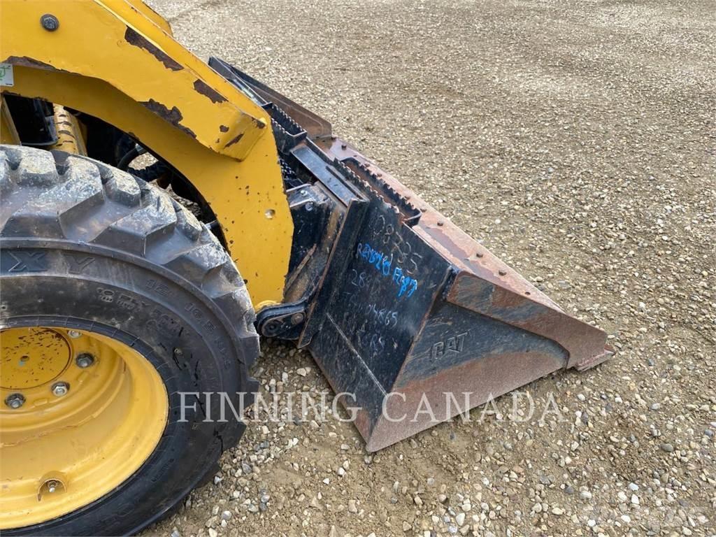 CAT 262D  스키드로더