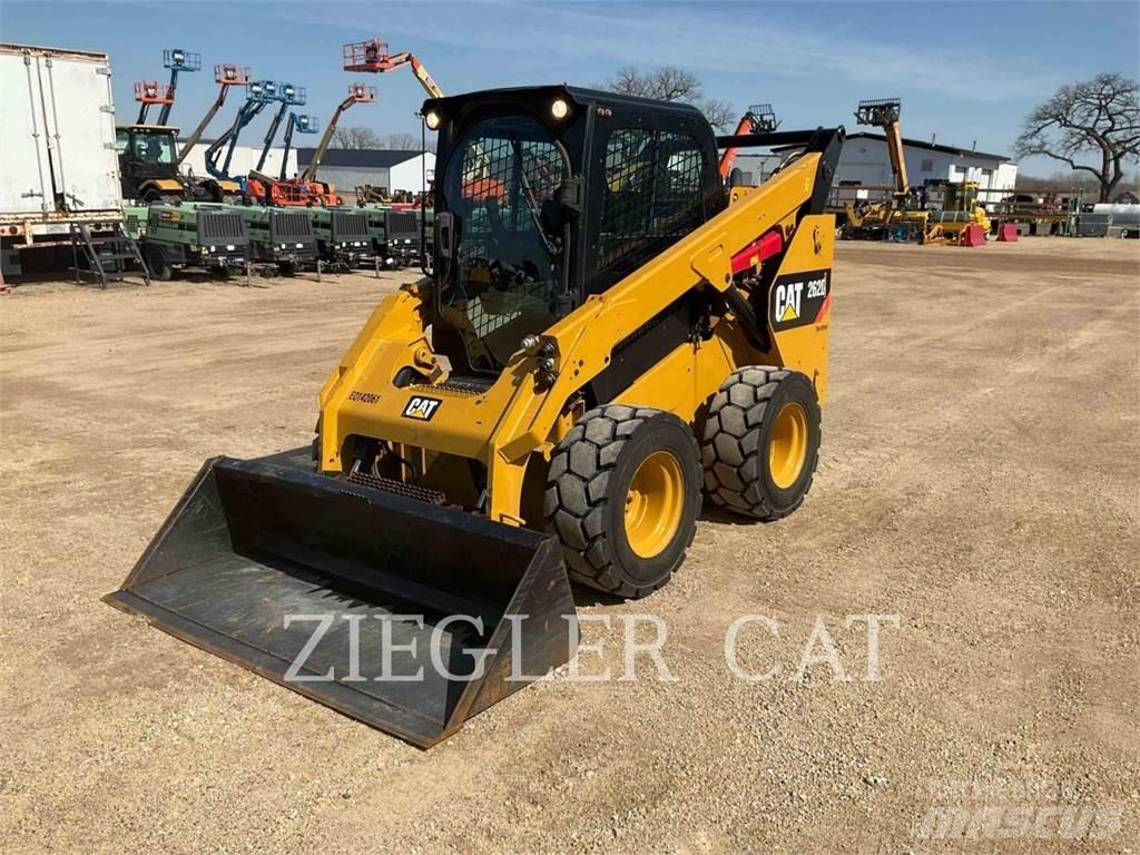 CAT 262D  스키드로더