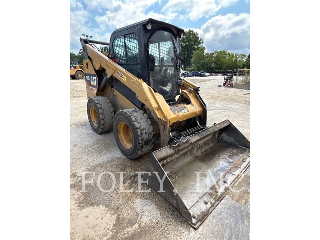 CAT 262D  스키드로더