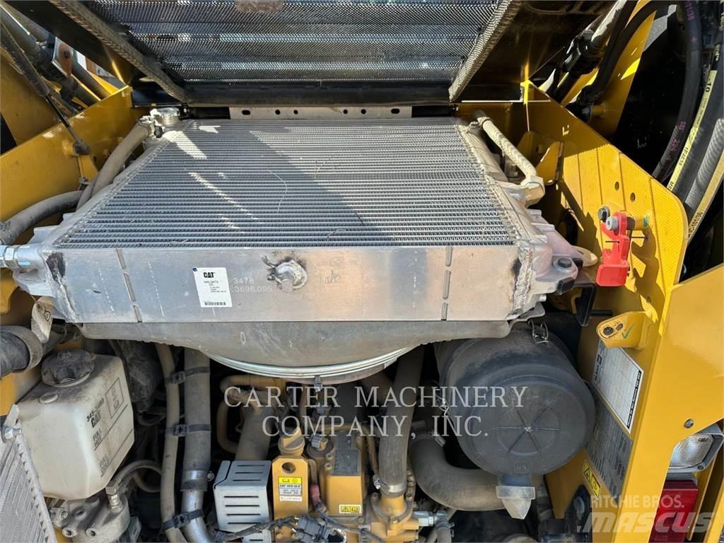 CAT 262D  스키드로더