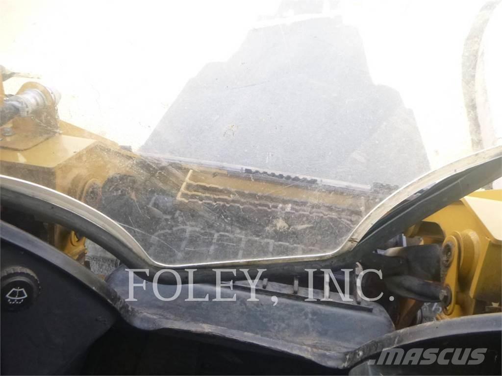 CAT 262D  스키드로더