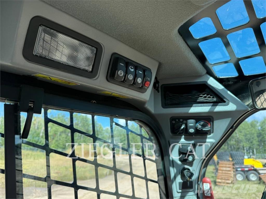 CAT 262D  스키드로더