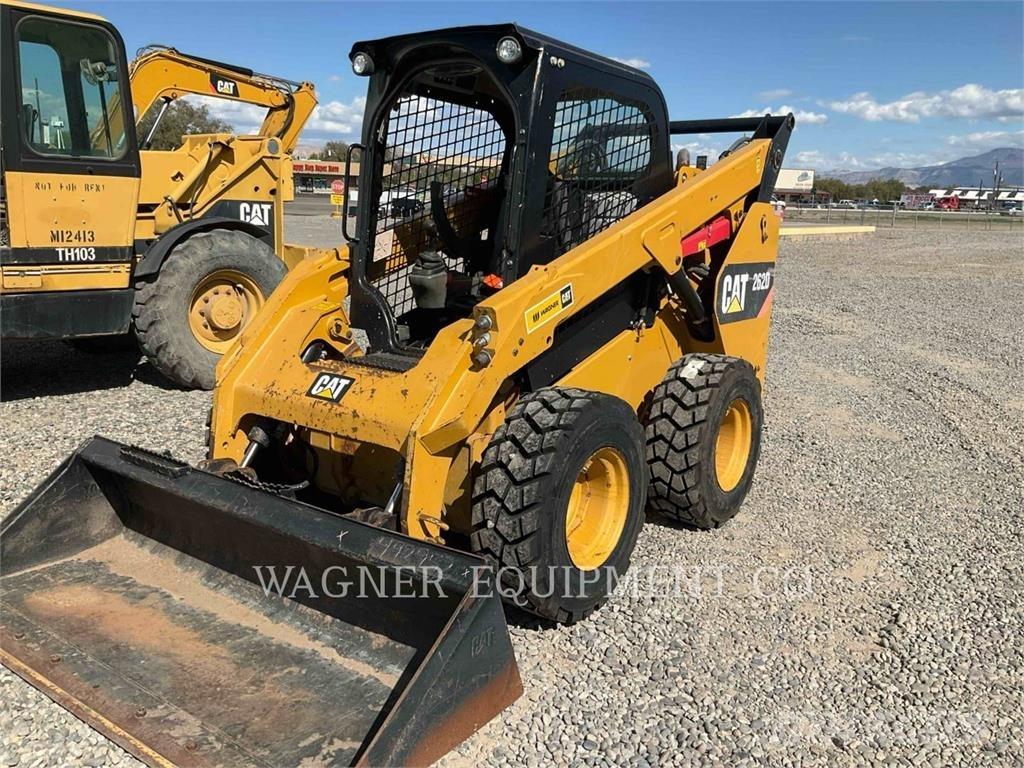 CAT 262D  스키드로더