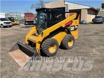 CAT 262D A2HQ  스키드로더