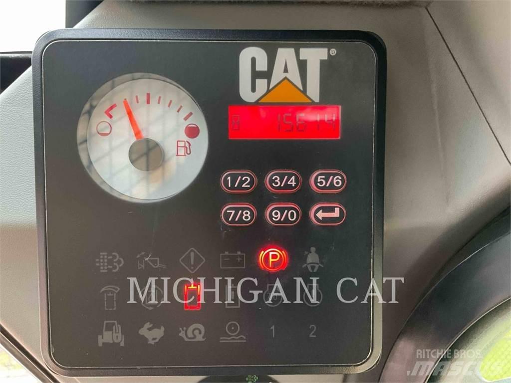 CAT 262D A2Q  스키드로더