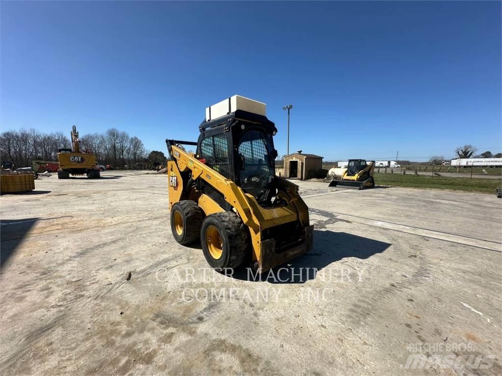 CAT 262D3  스키드로더