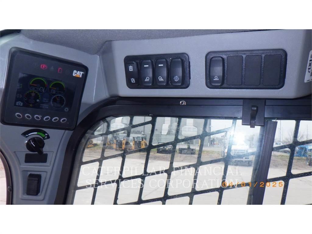 CAT 262D3  스키드로더