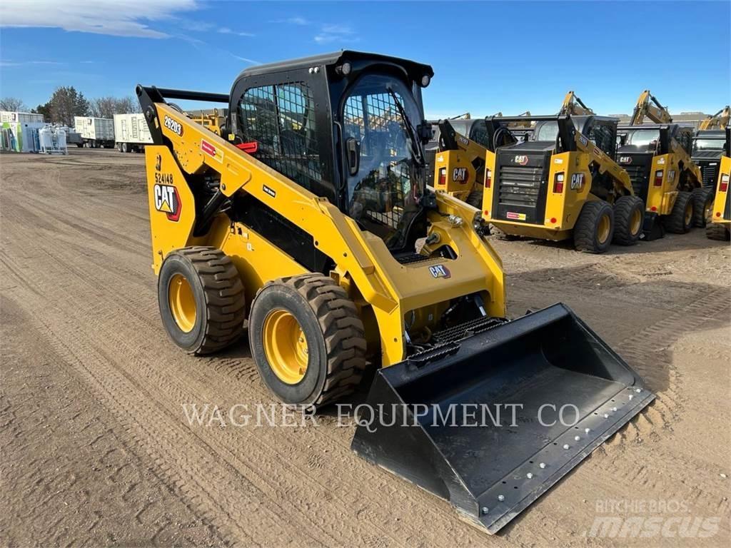 CAT 262D3  스키드로더