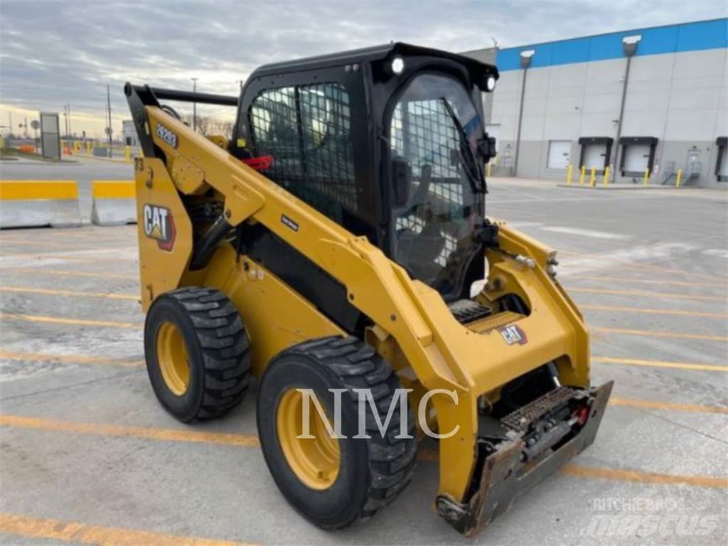 CAT 262D3  스키드로더