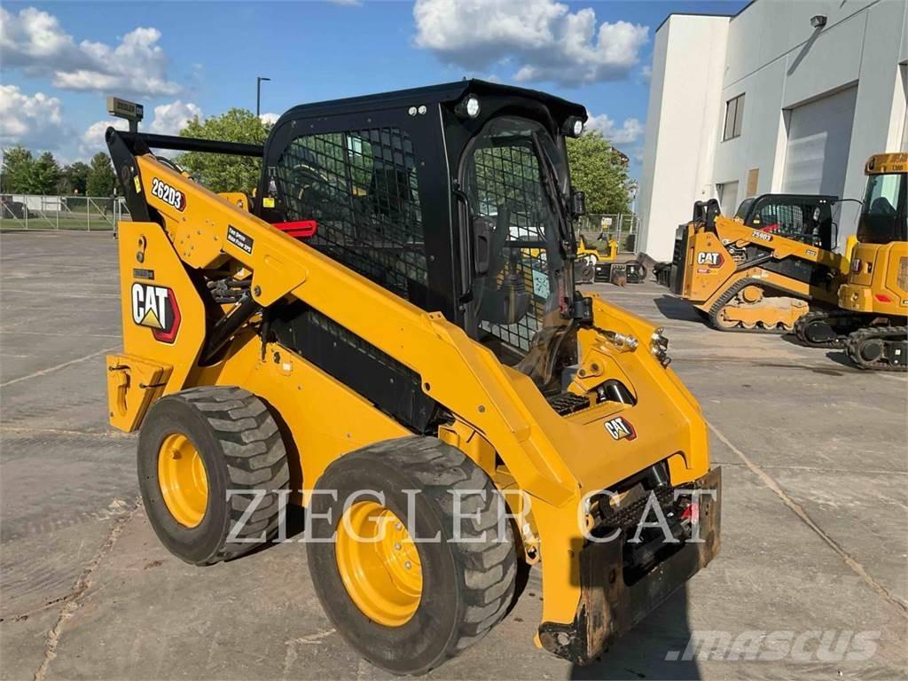 CAT 262D3  스키드로더