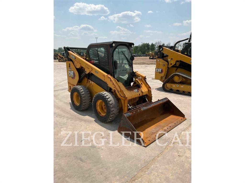 CAT 262D3  스키드로더