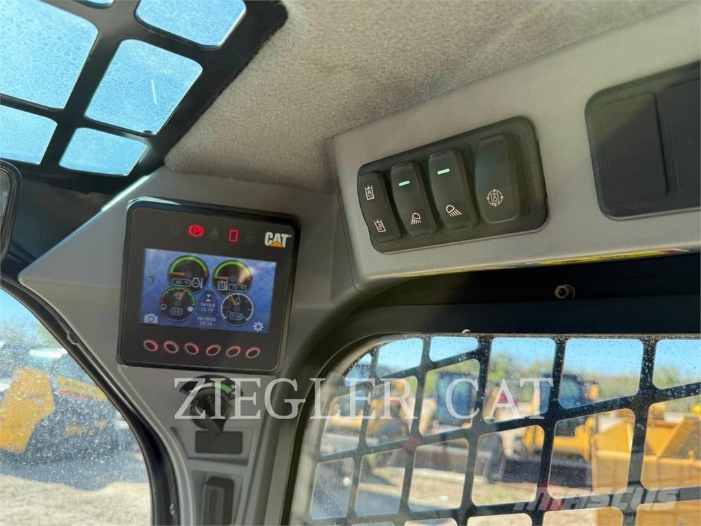 CAT 262D3  스키드로더