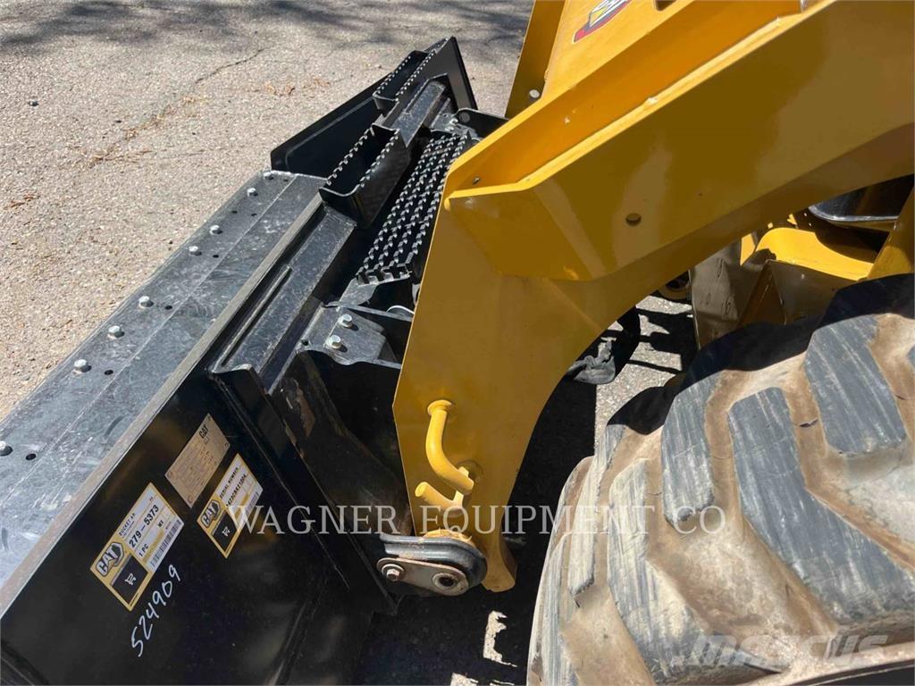 CAT 262D3  스키드로더