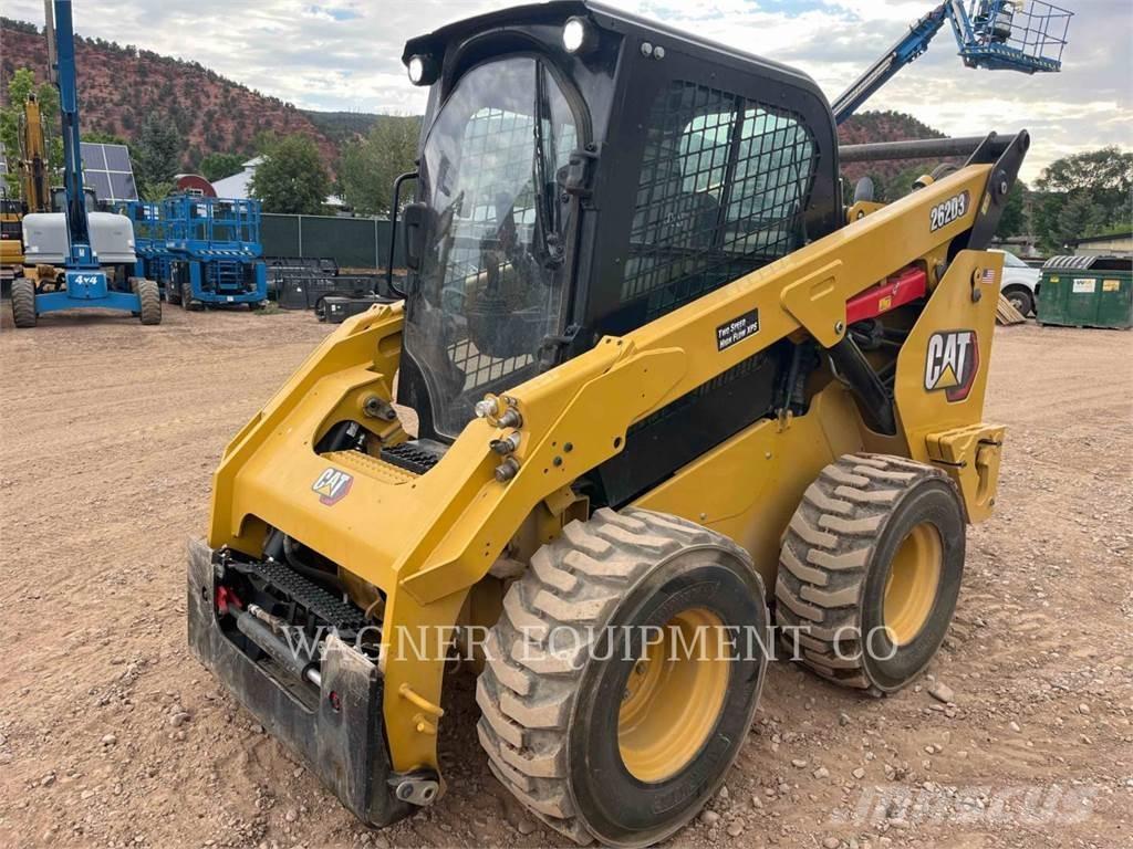 CAT 262D3  스키드로더