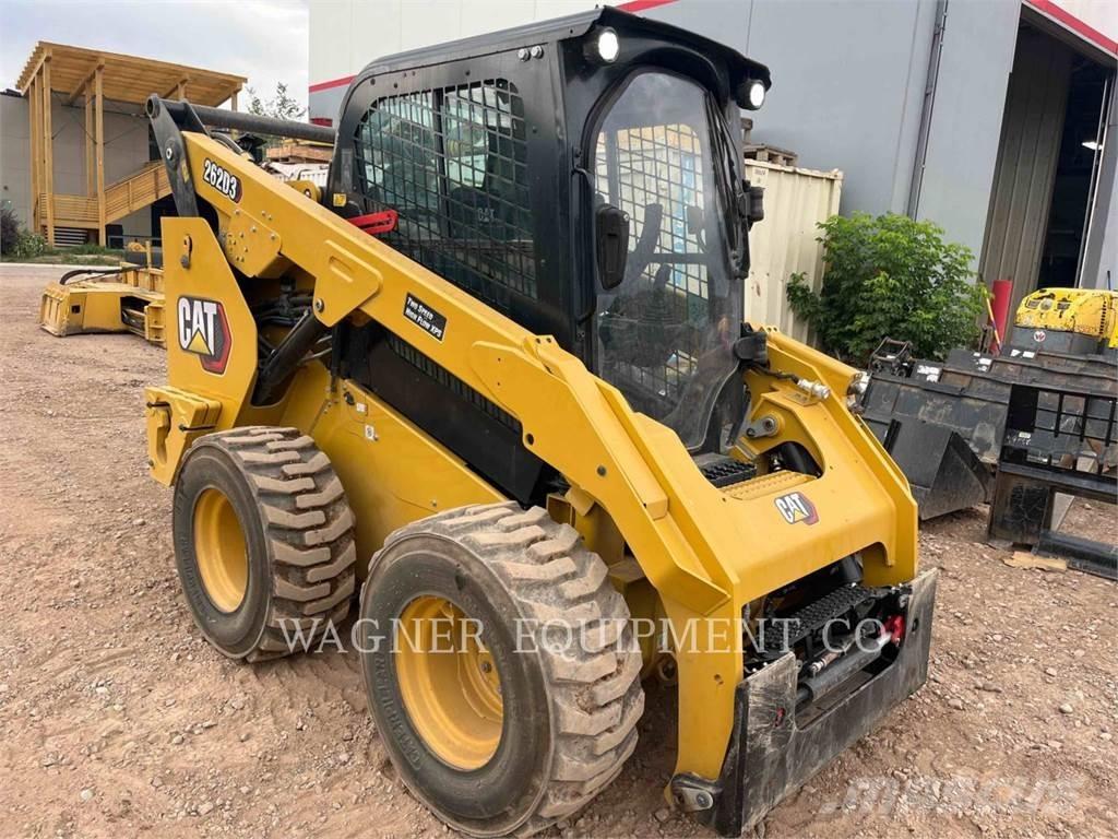 CAT 262D3  스키드로더