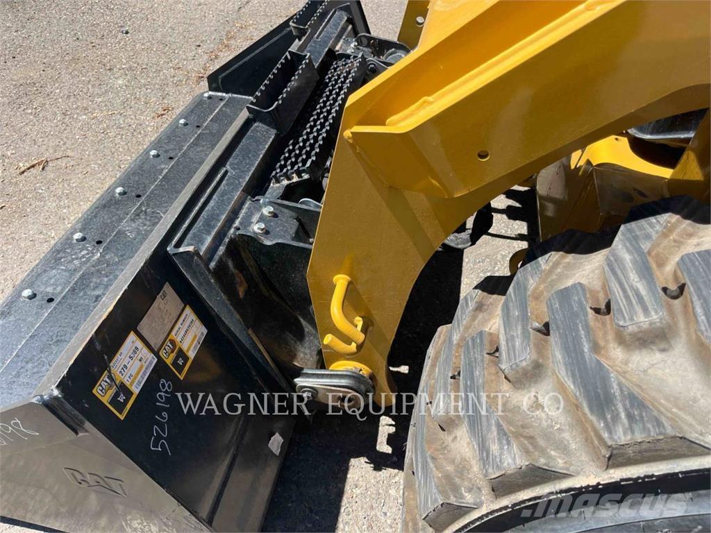 CAT 262D3  스키드로더