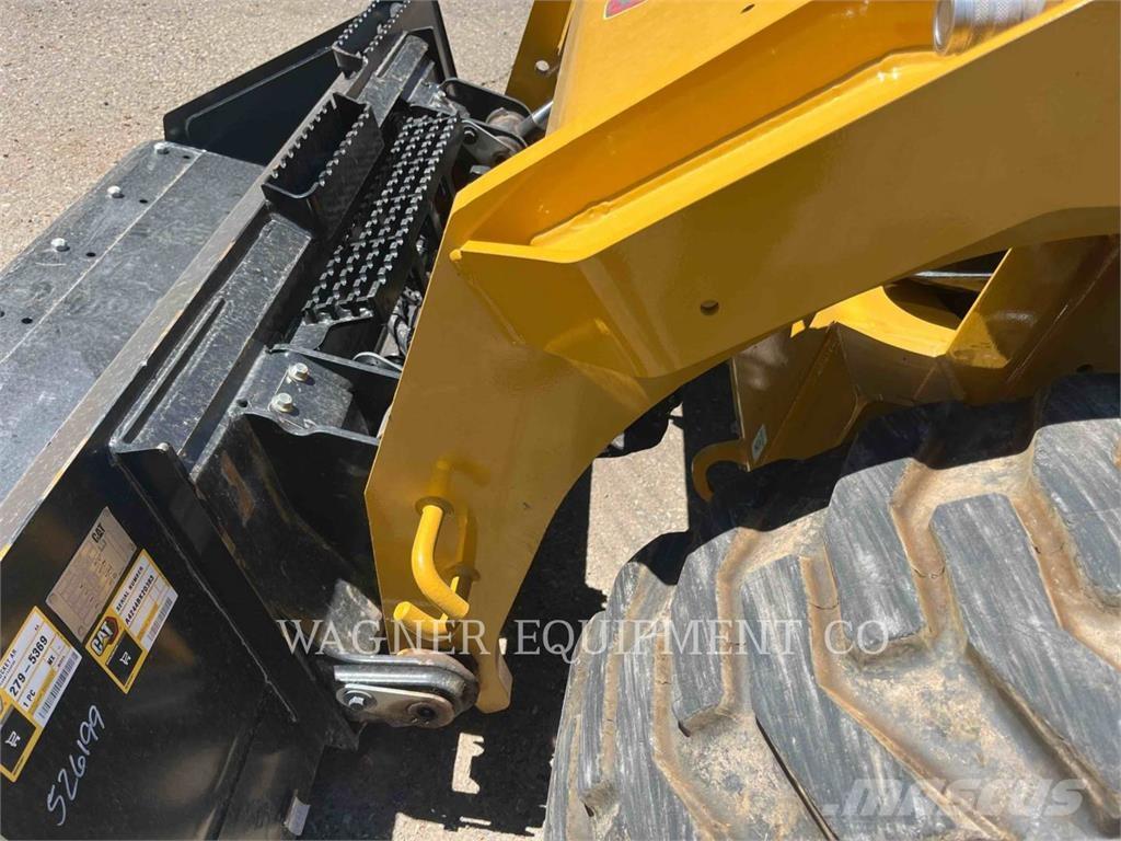 CAT 262D3  스키드로더