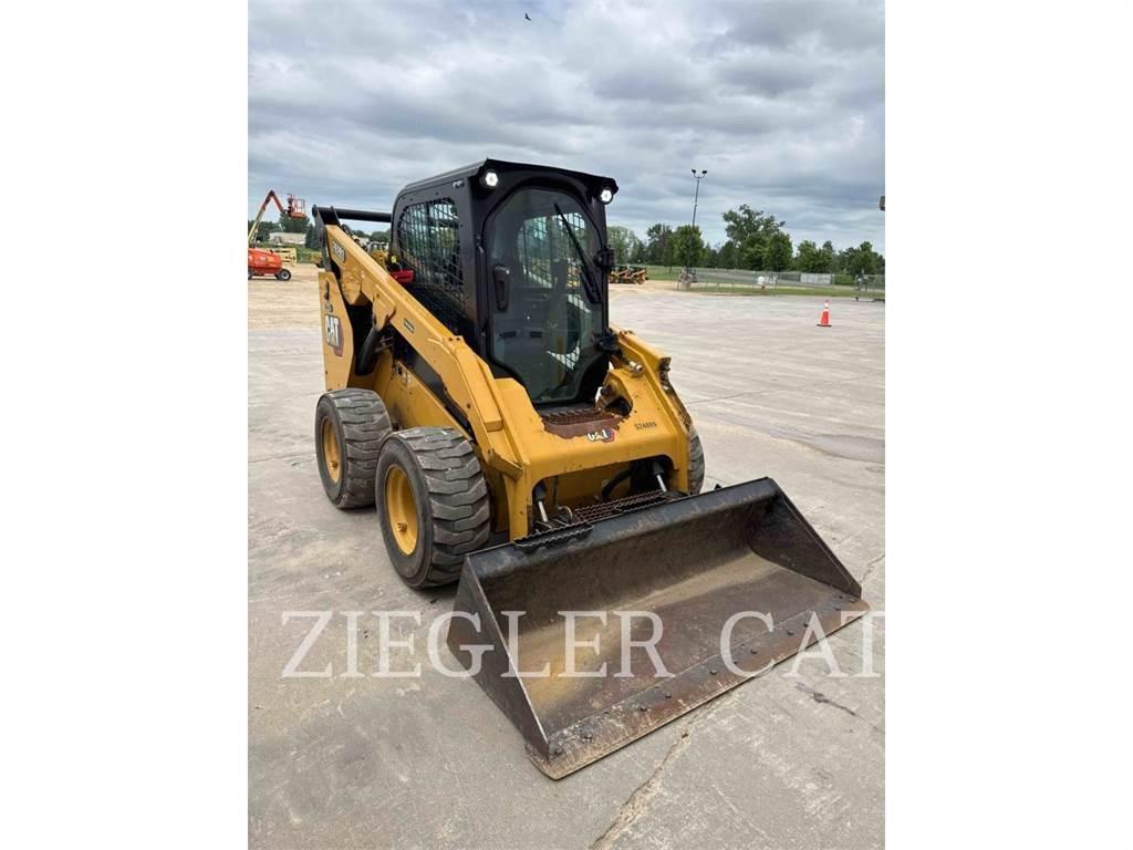 CAT 262D3  스키드로더