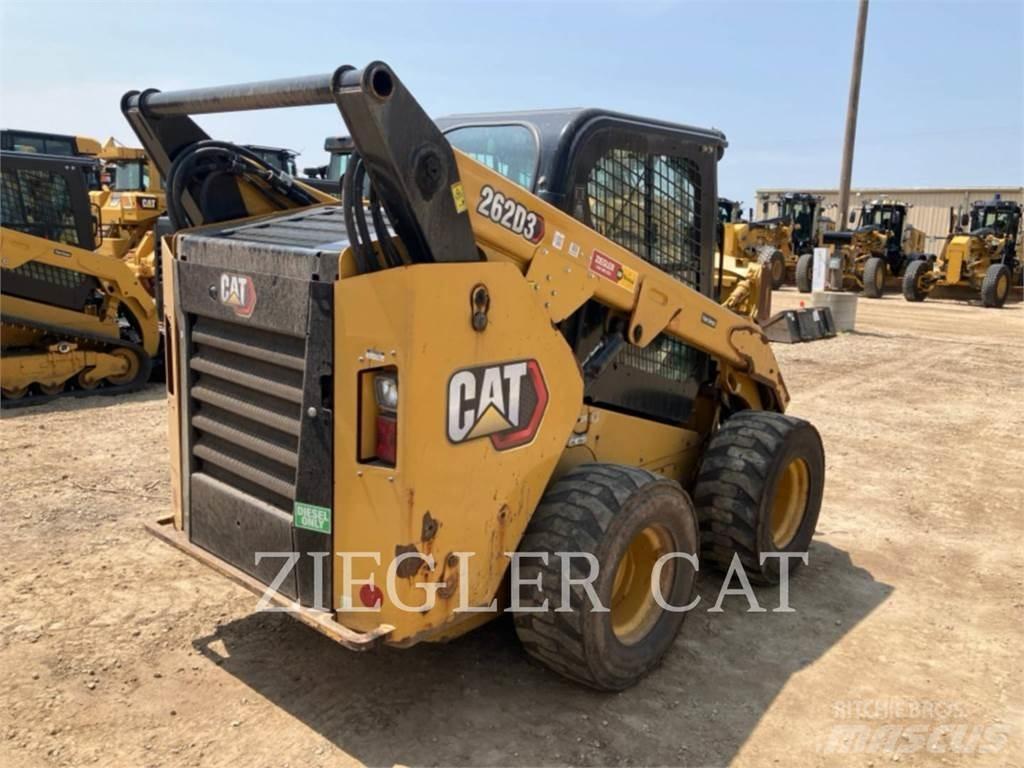 CAT 262D3  스키드로더