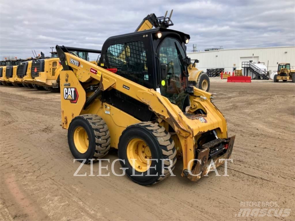 CAT 262D3  스키드로더