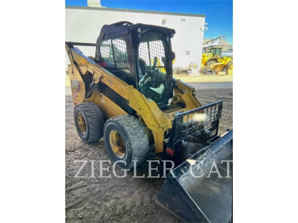CAT 262D3  스키드로더