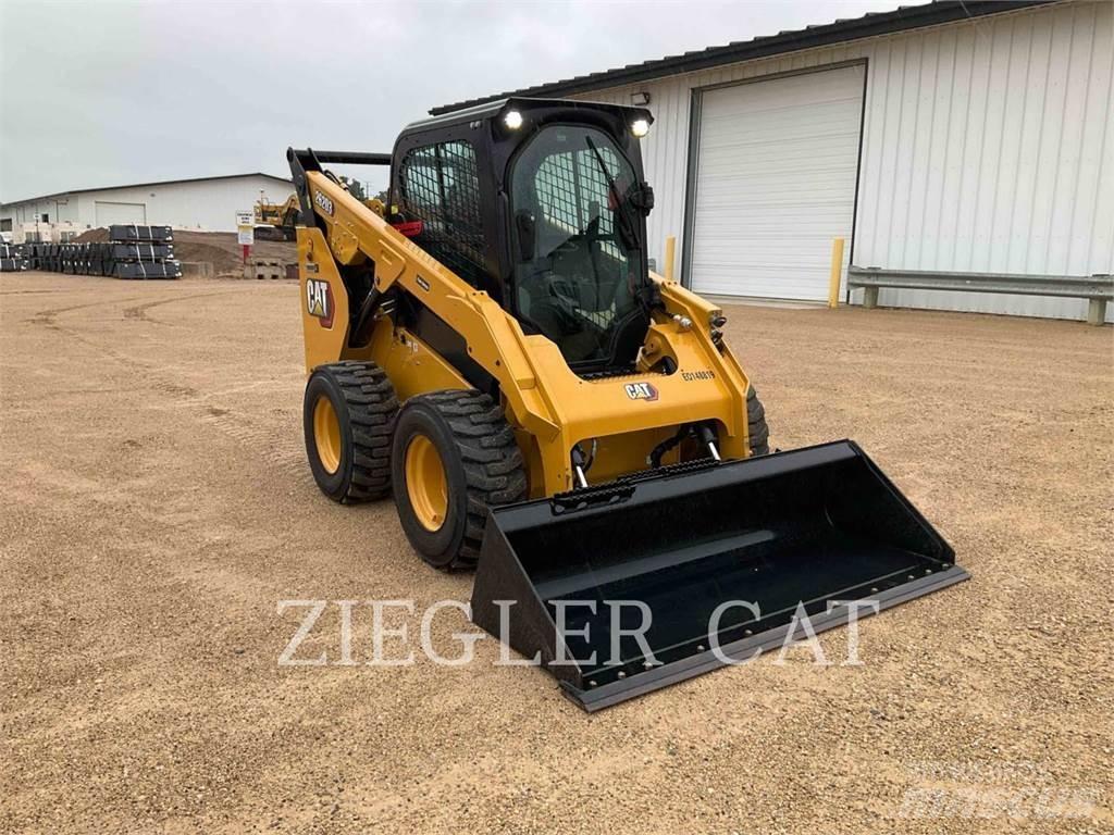 CAT 262D3  스키드로더