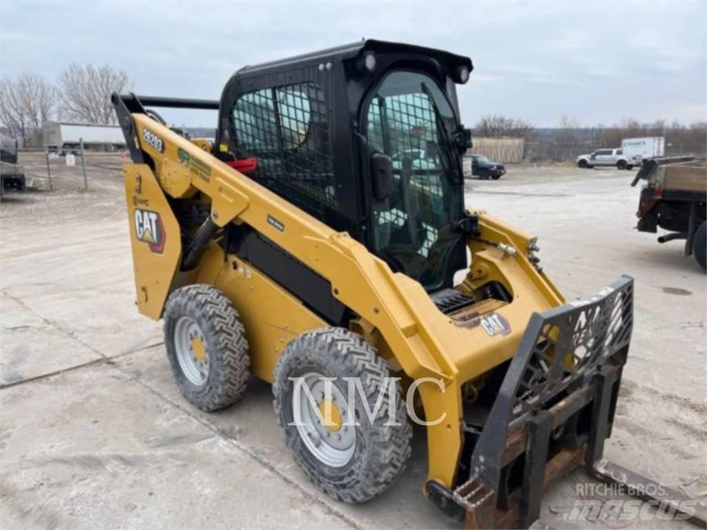 CAT 262D3  스키드로더