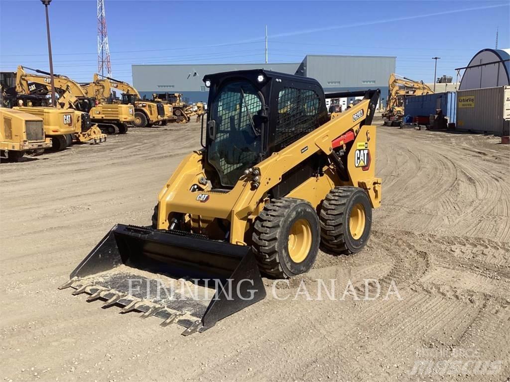 CAT 262D3  스키드로더