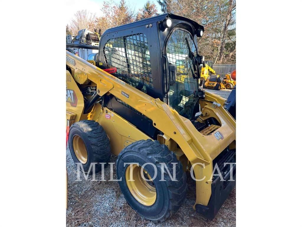 CAT 262D3  스키드로더