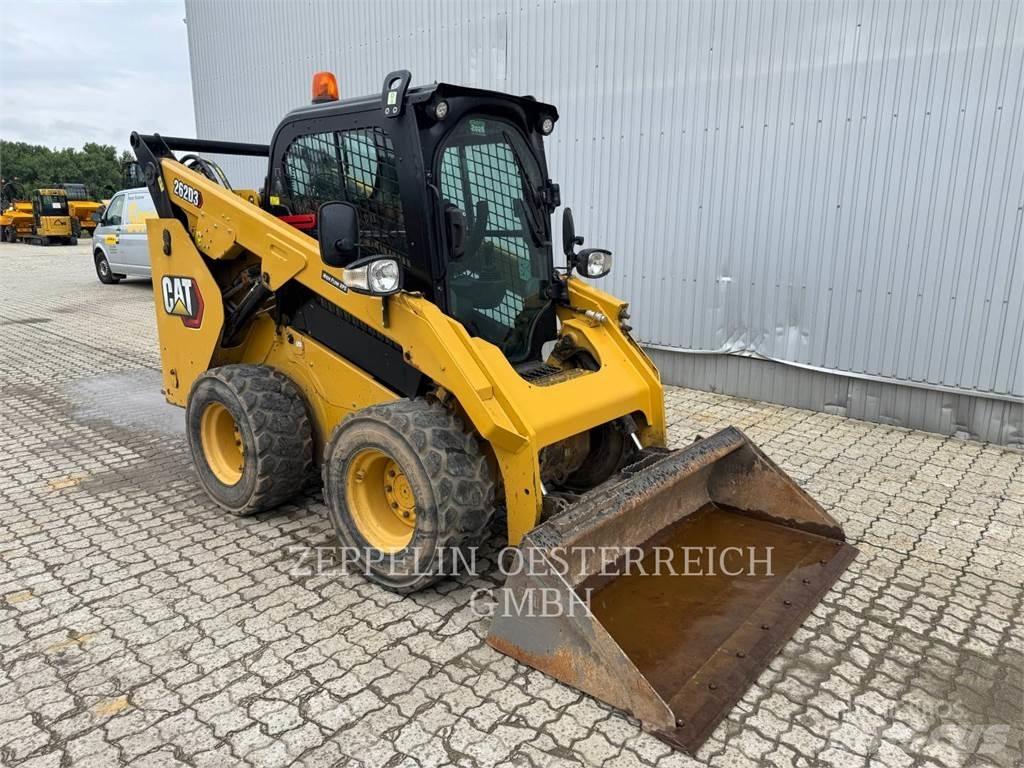 CAT 262D3  스키드로더