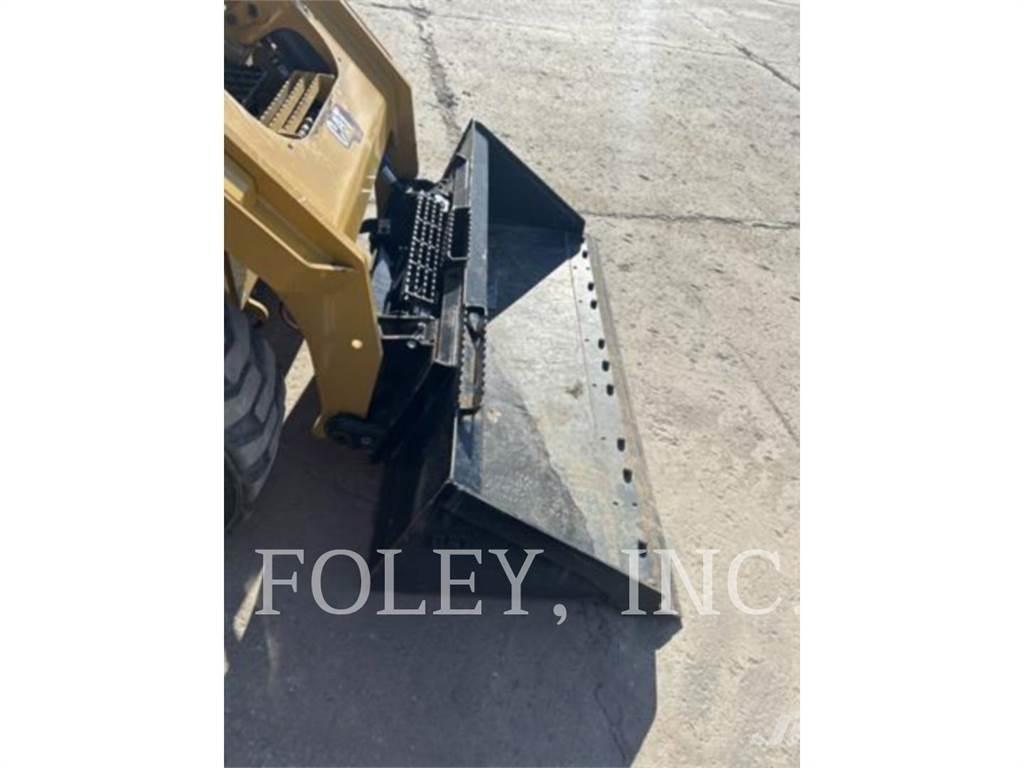 CAT 262D3  스키드로더