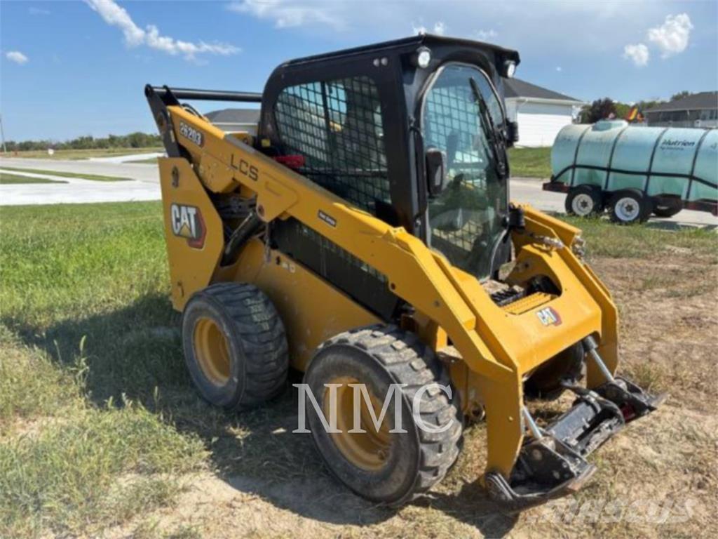 CAT 262D3  스키드로더