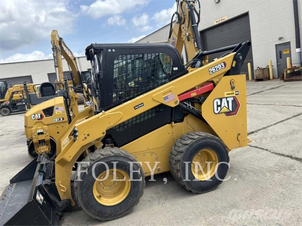 CAT 262D3  스키드로더