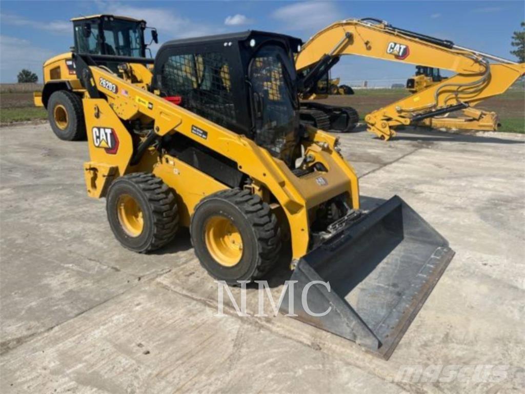 CAT 262D3  스키드로더